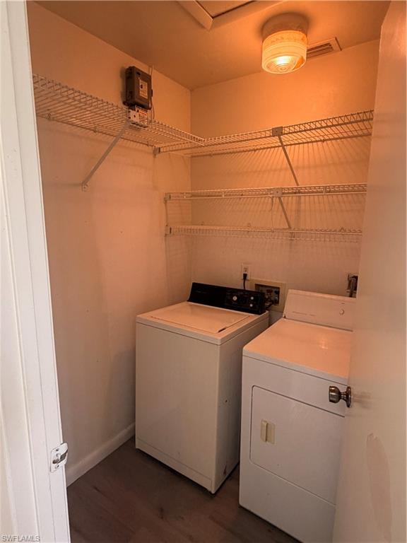 BEACON SQUARE - Residential Lease