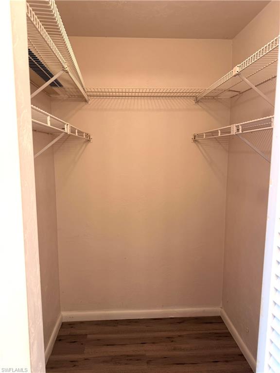 BEACON SQUARE - Residential Lease