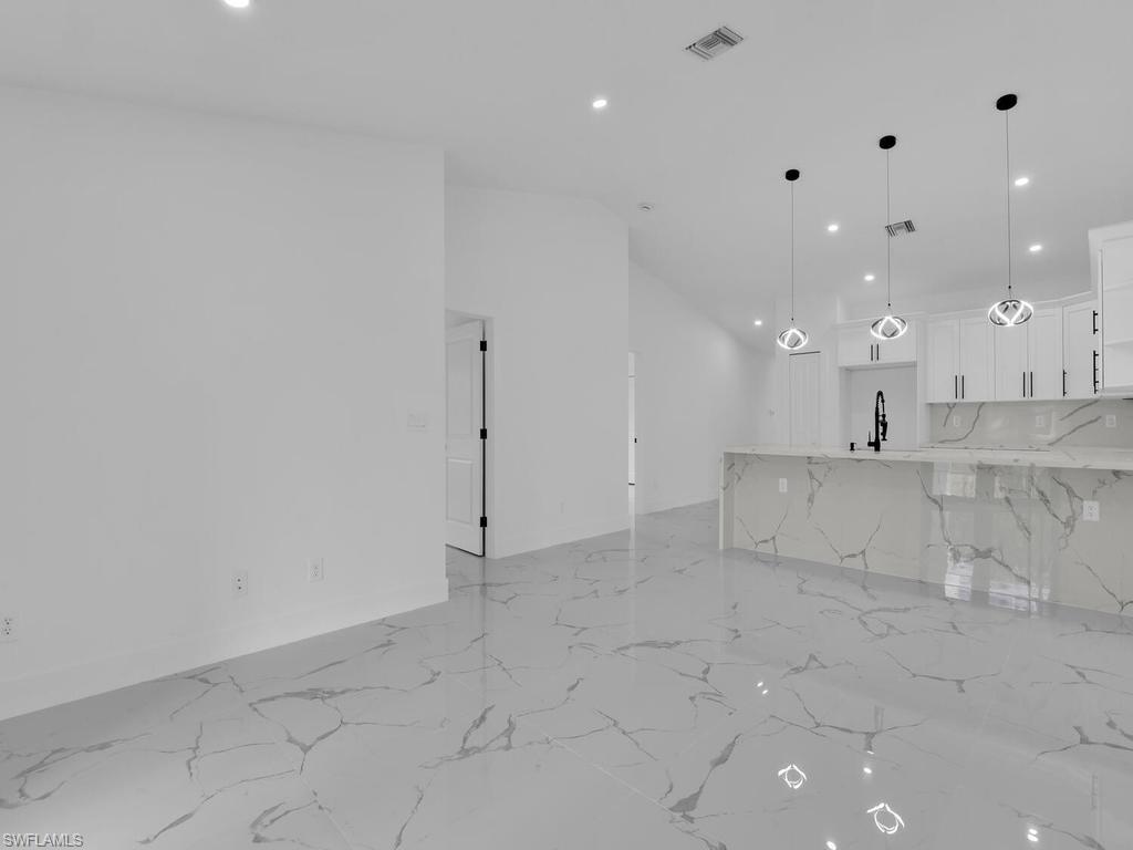 LEHIGH ACRES - Residential Income