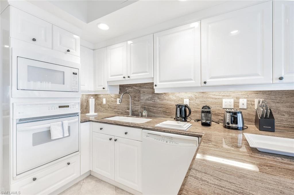 CORONADO - Residential Lease