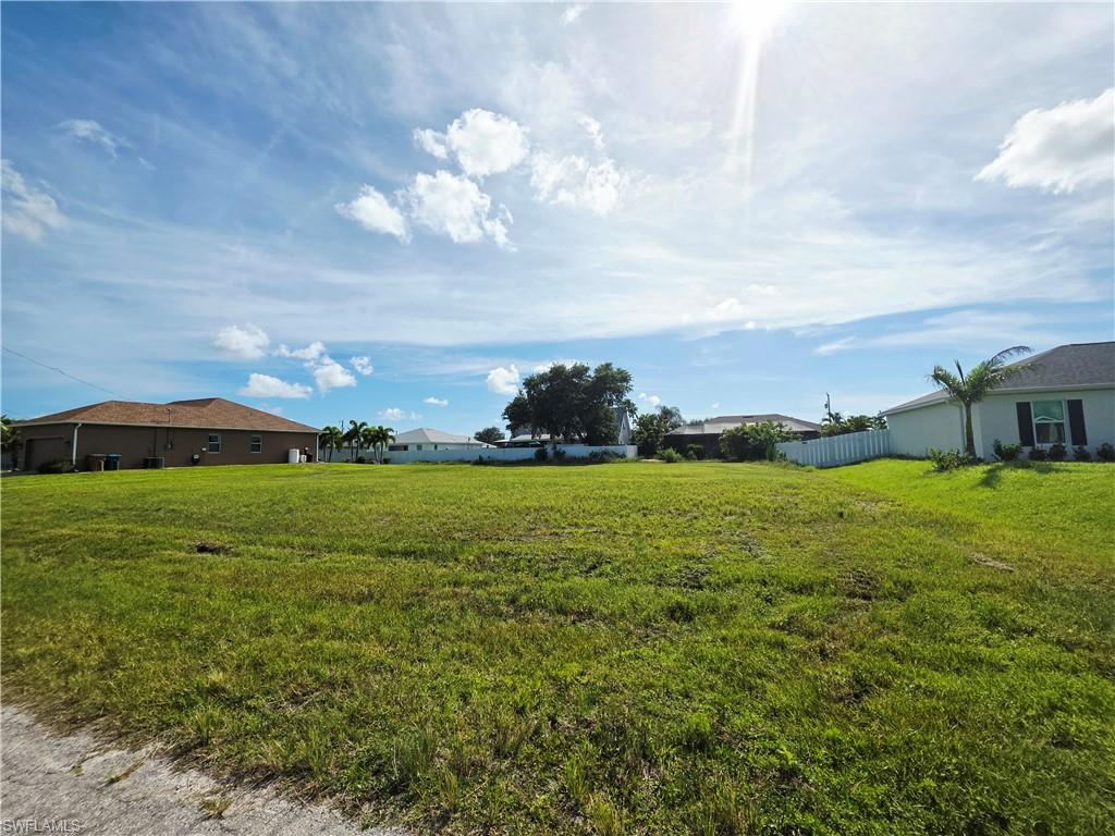 CAPE CORAL - Land