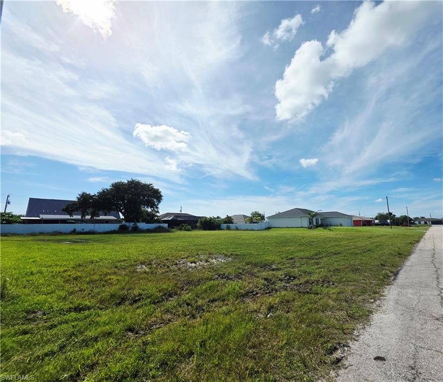 CAPE CORAL - Land