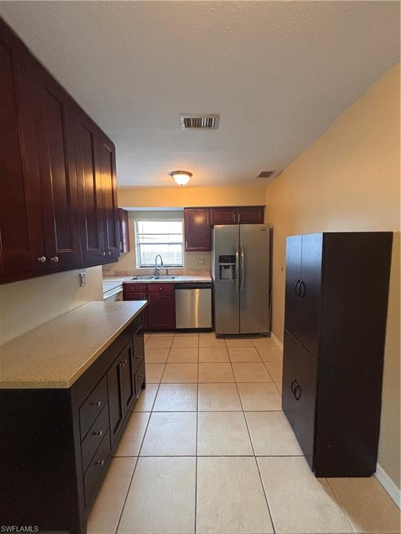 GOLDEN GATE CITY - Residential Lease