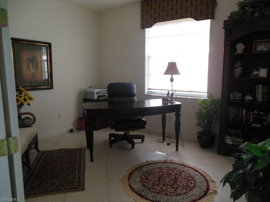 CROWN COLONY - Residential