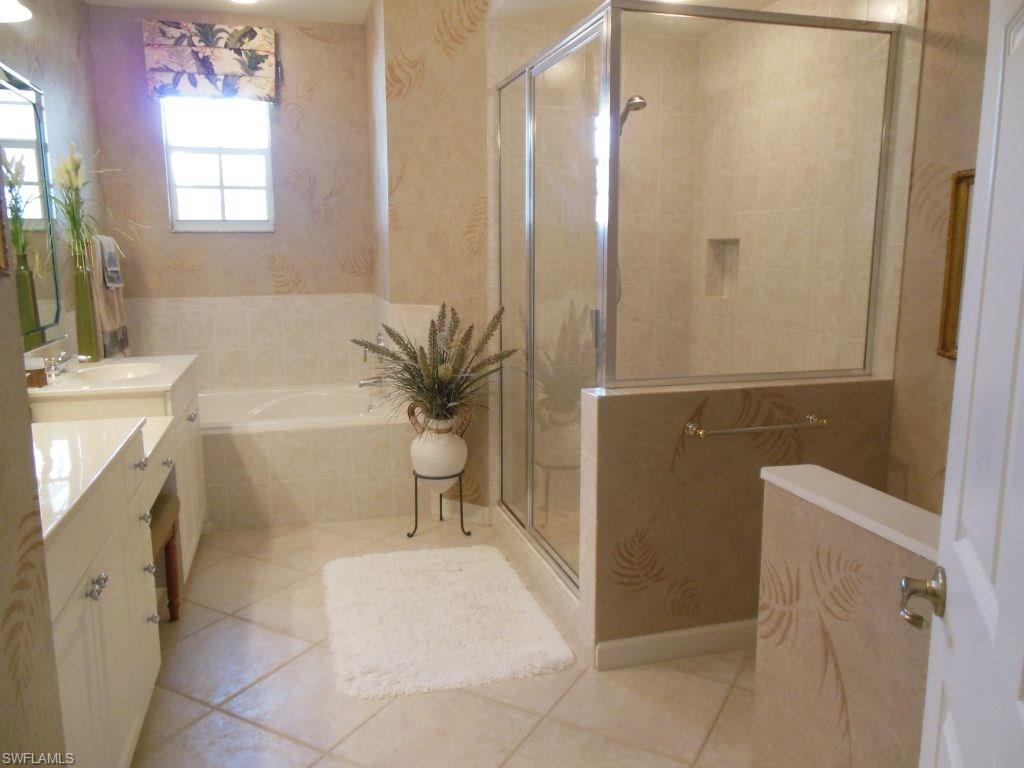 CROWN COLONY - Residential