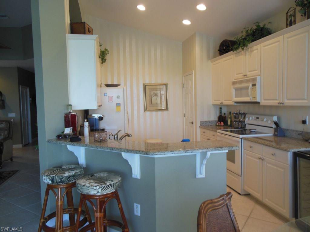 CROWN COLONY - Residential