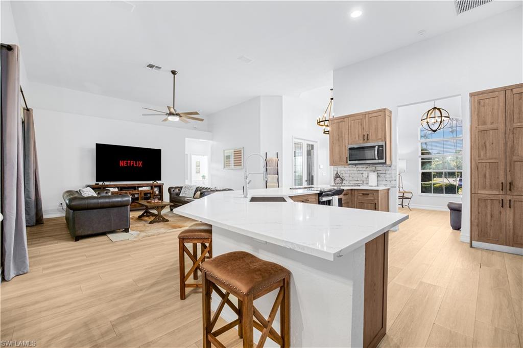 ACREAGE HEADER - Residential