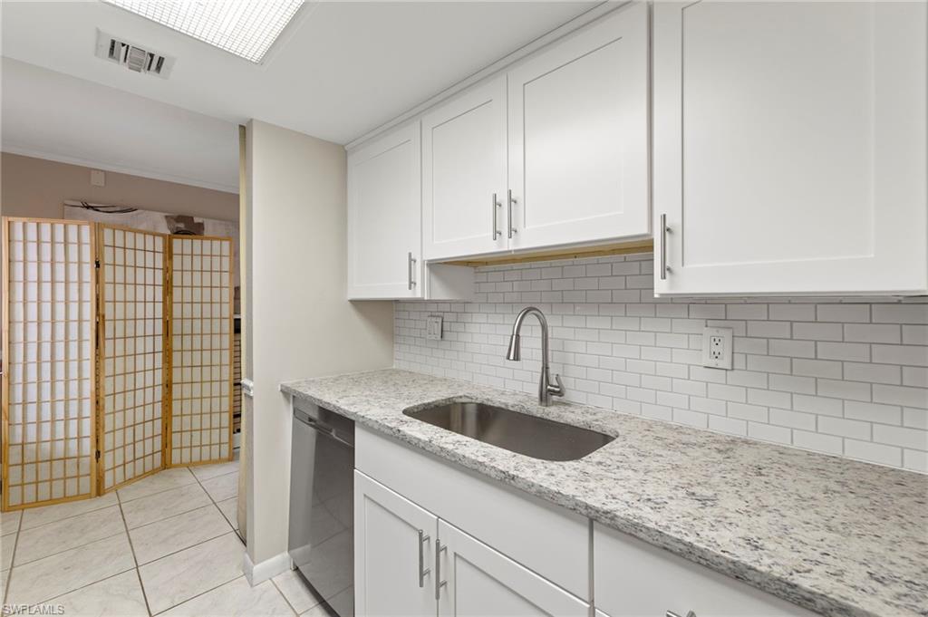 TOWERS CONDO - Residential