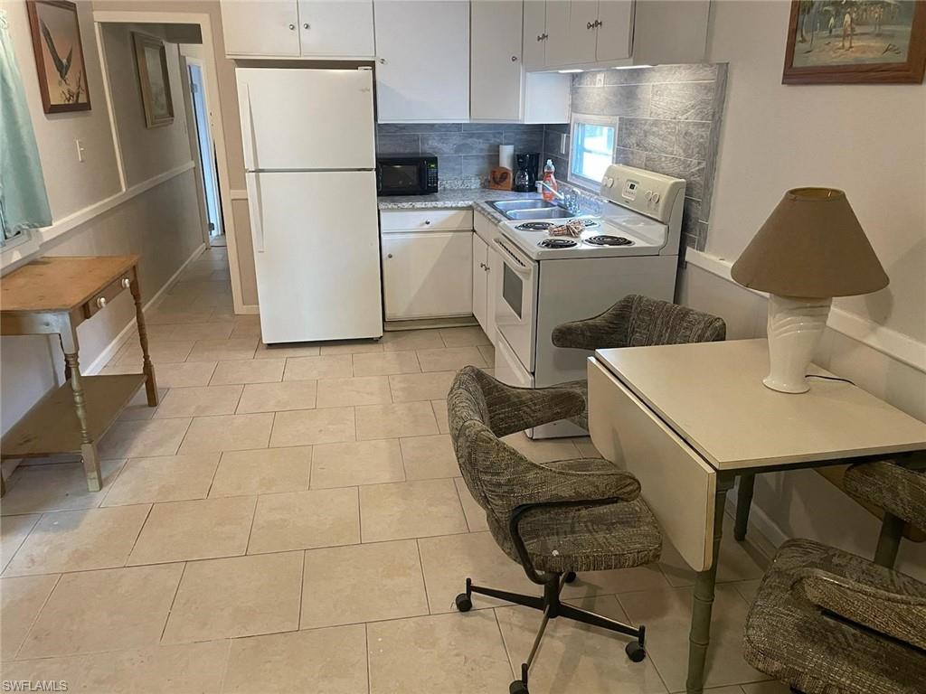 MARINERS COVE - Residential