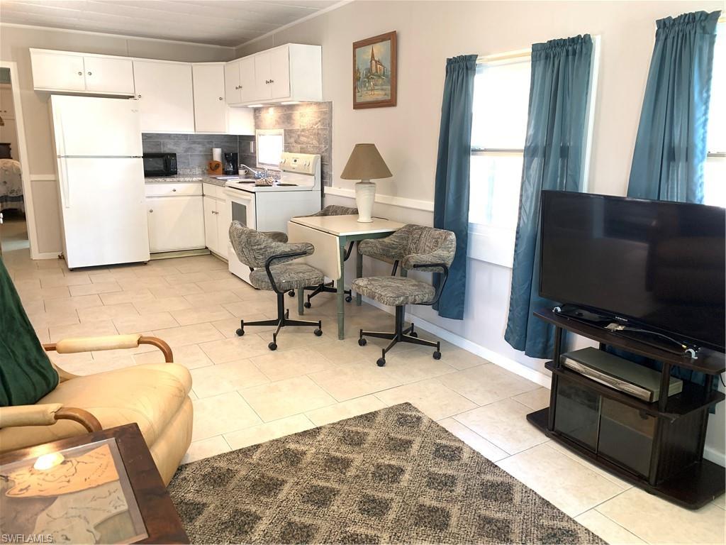 MARINERS COVE - Residential