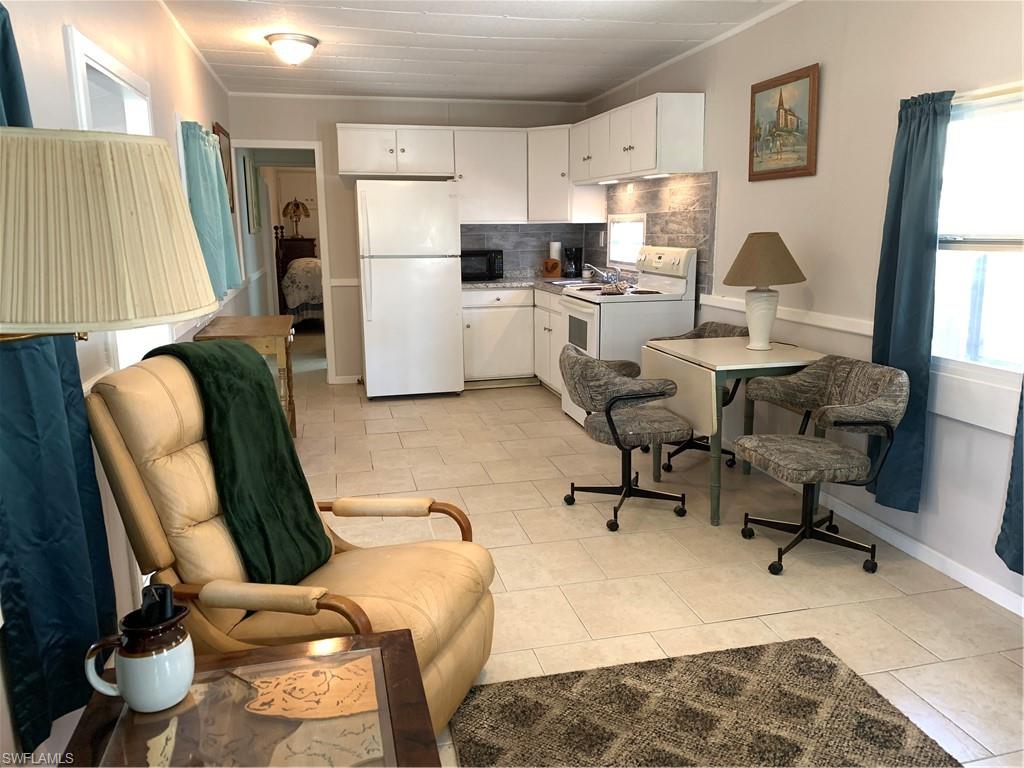 MARINERS COVE - Residential