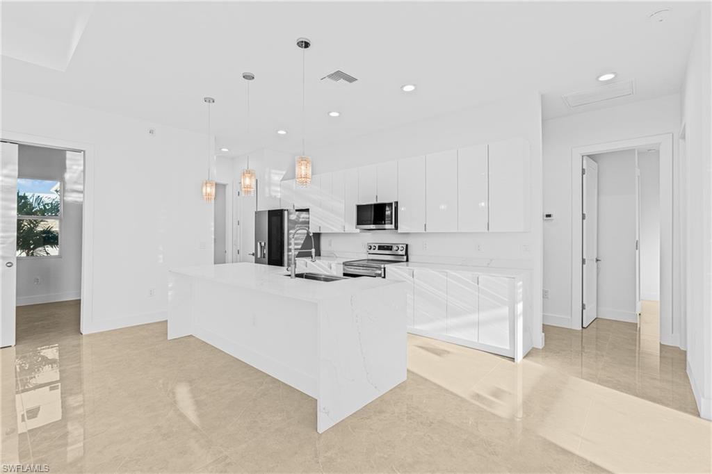 CAPE CORAL - Residential Lease