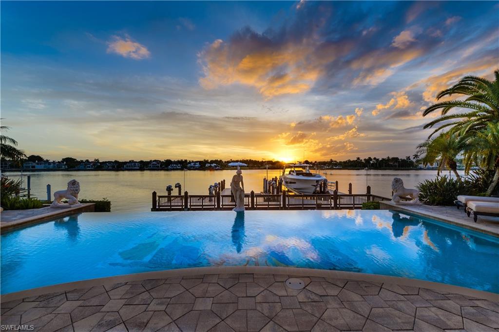ROYAL HARBOR - Residential