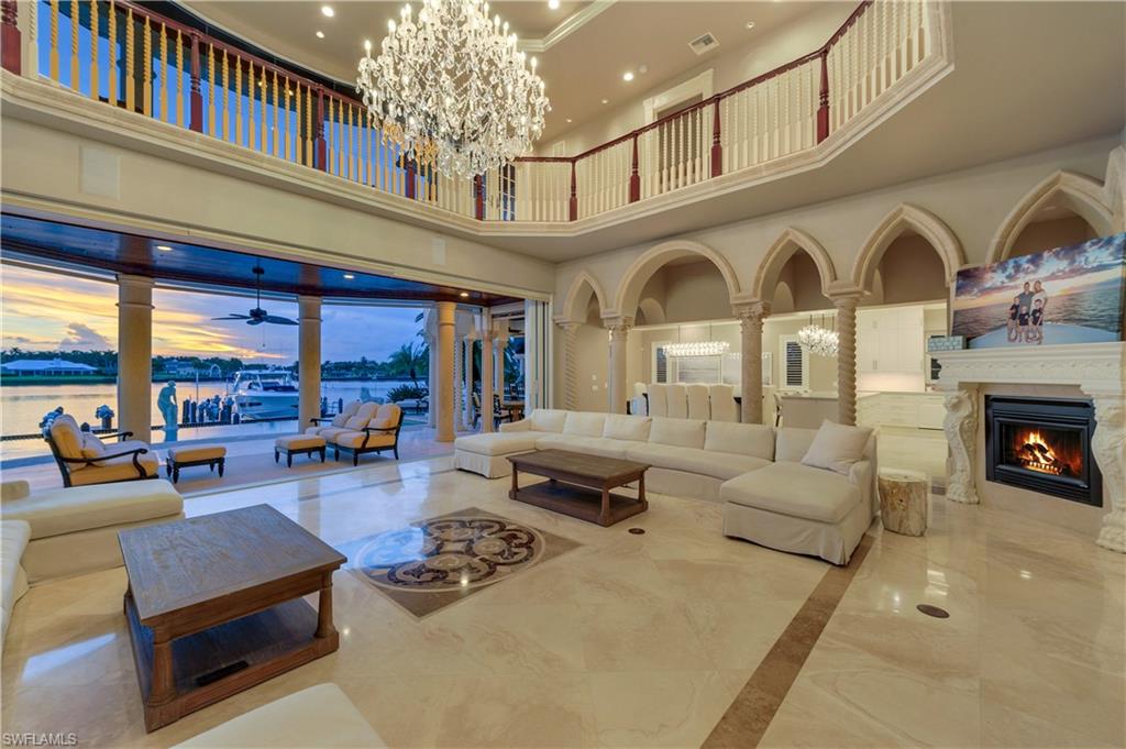 ROYAL HARBOR - Residential
