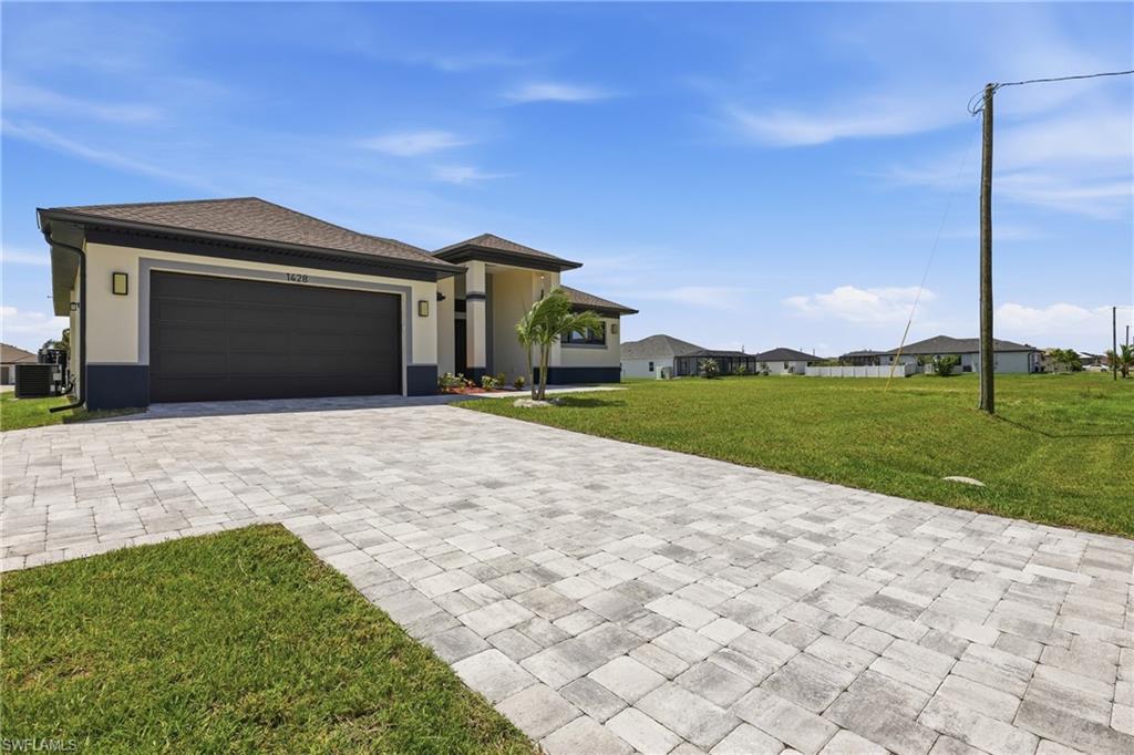CAPE CORAL - Residential