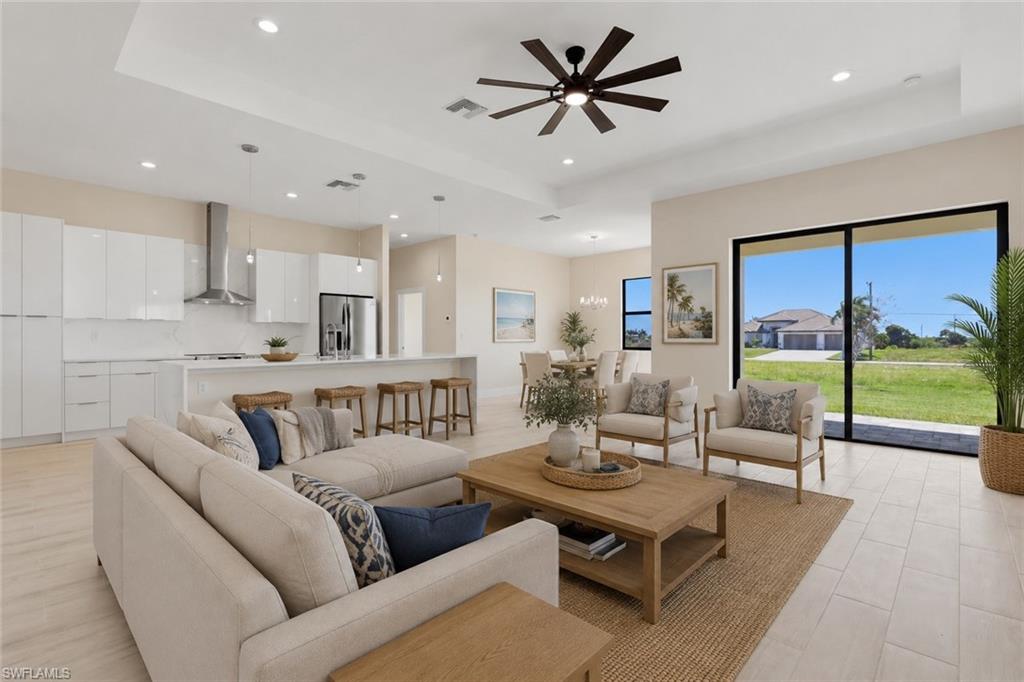 CAPE CORAL - Residential