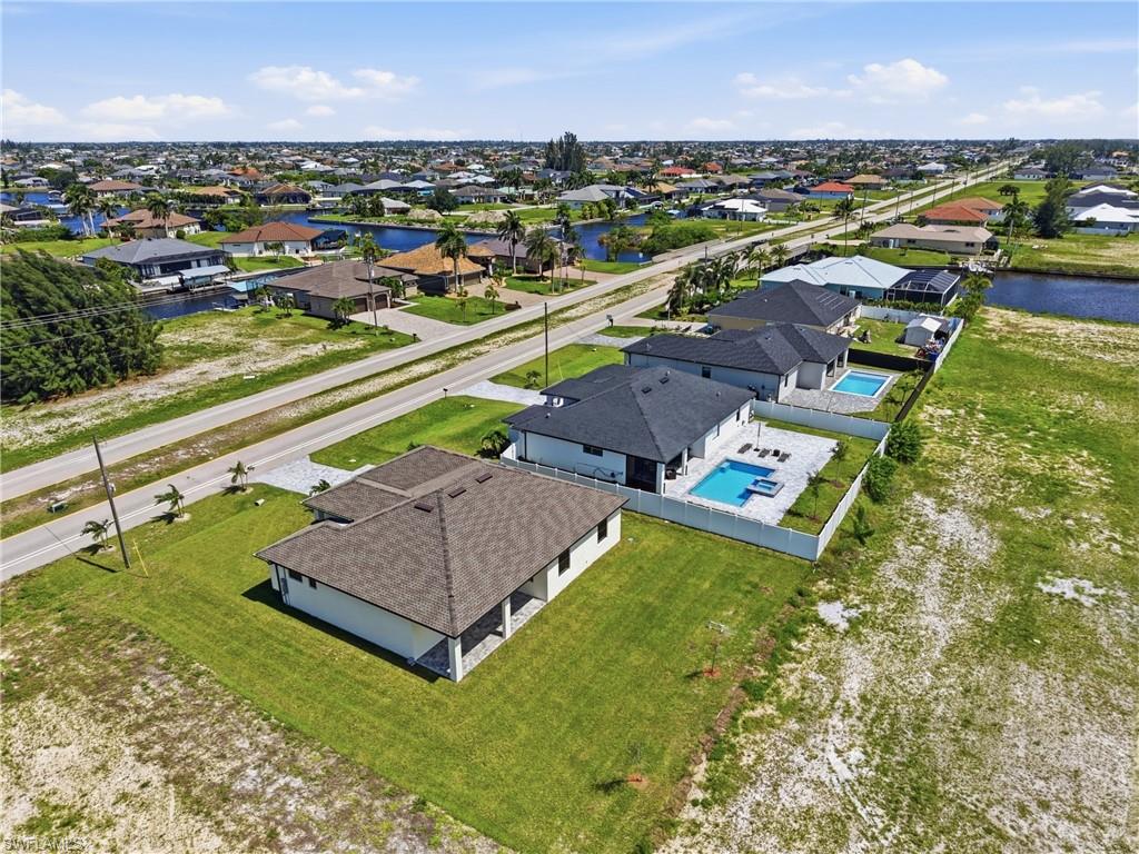 CAPE CORAL - Residential