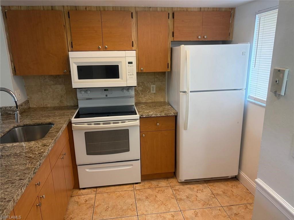 EVANSTON PARK CONDO - Residential Lease