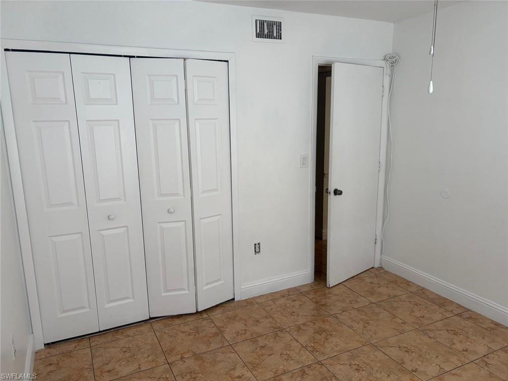 EVANSTON PARK CONDO - Residential Lease