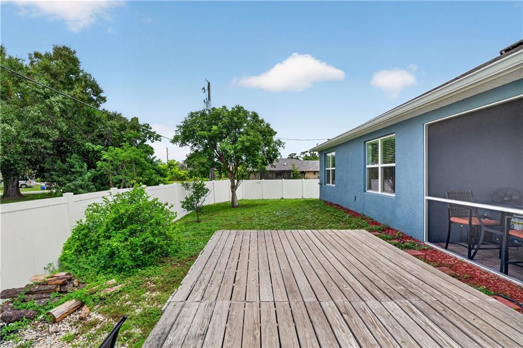 SAN CARLOS PARK - Residential