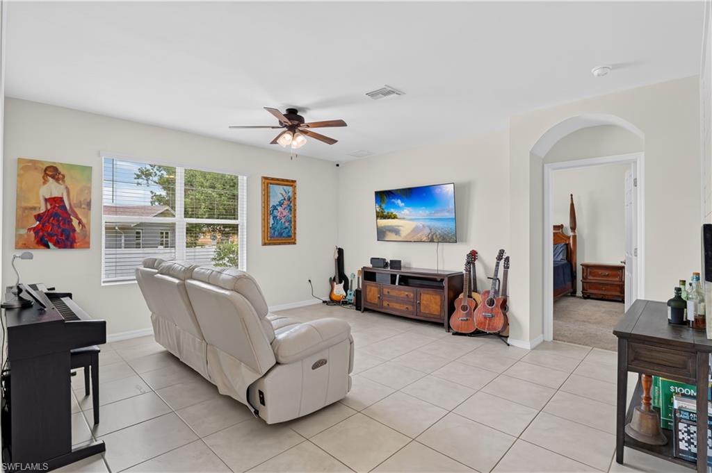 SAN CARLOS PARK - Residential