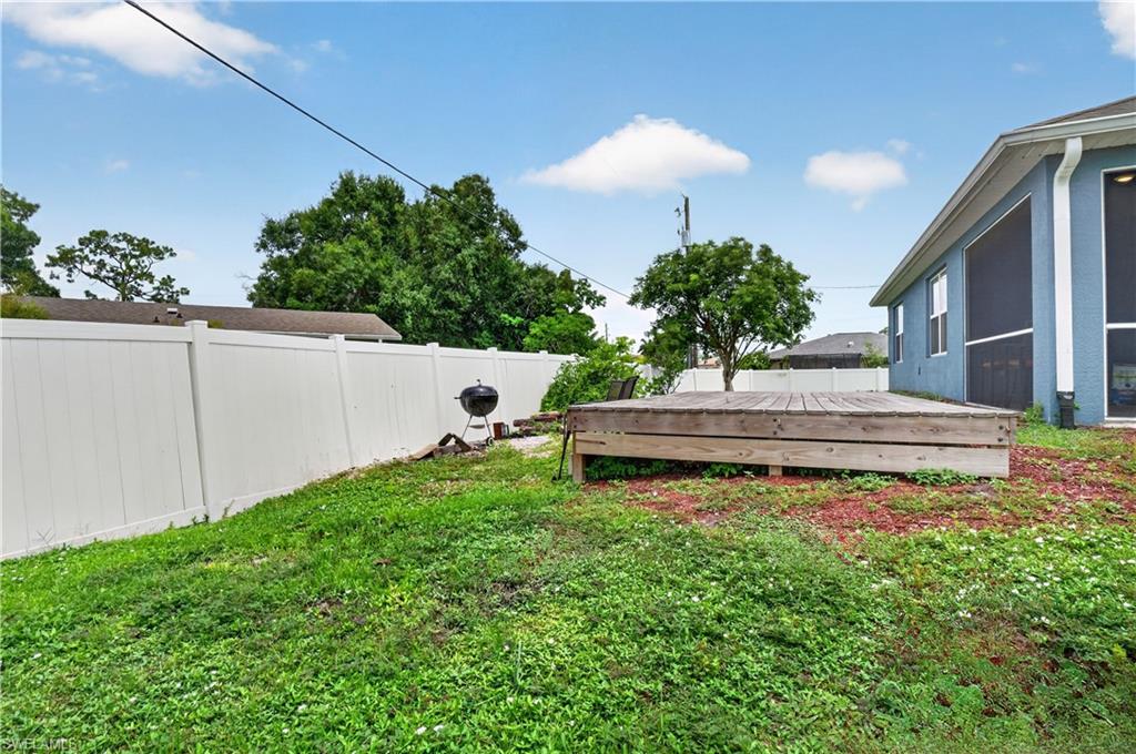 SAN CARLOS PARK - Residential