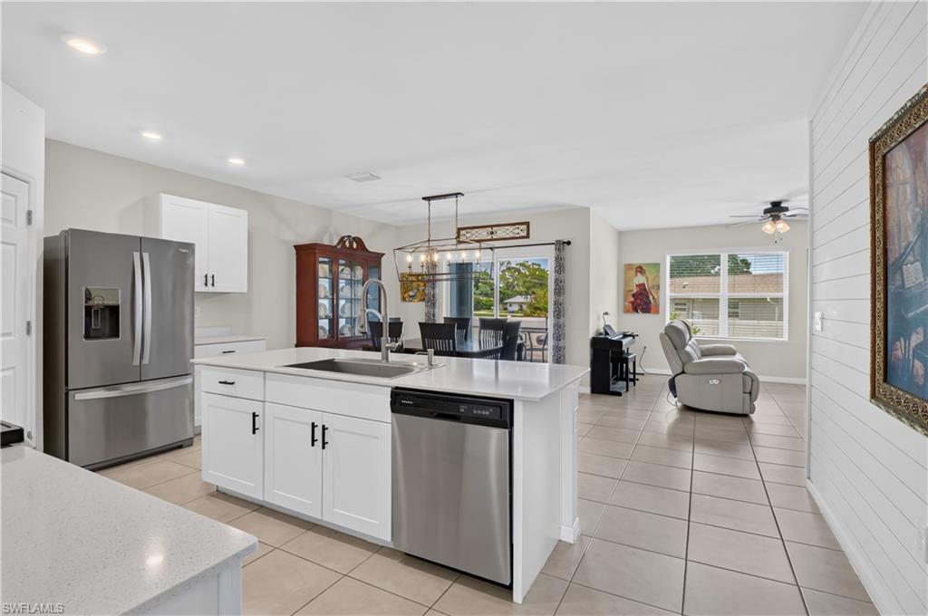 SAN CARLOS PARK - Residential