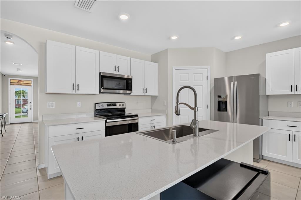 SAN CARLOS PARK - Residential