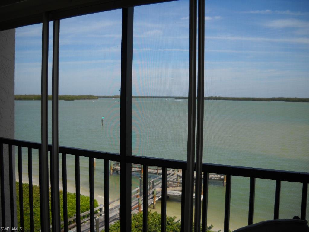ISLANDS END CONDO - Residential