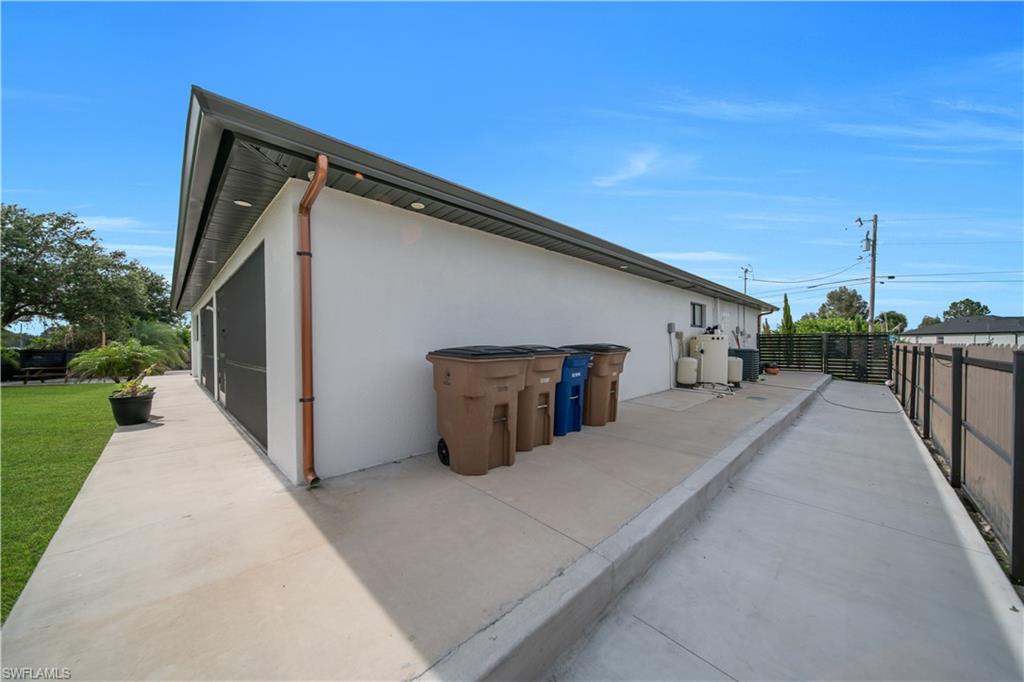 LEHIGH ACRES - Residential