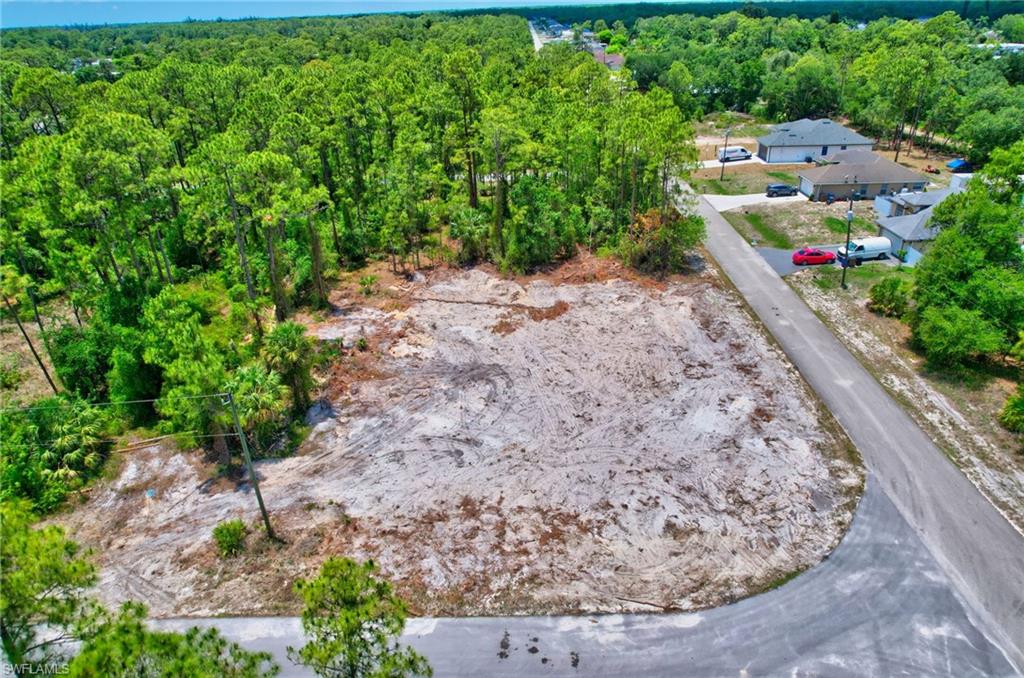 LEHIGH ACRES - Land