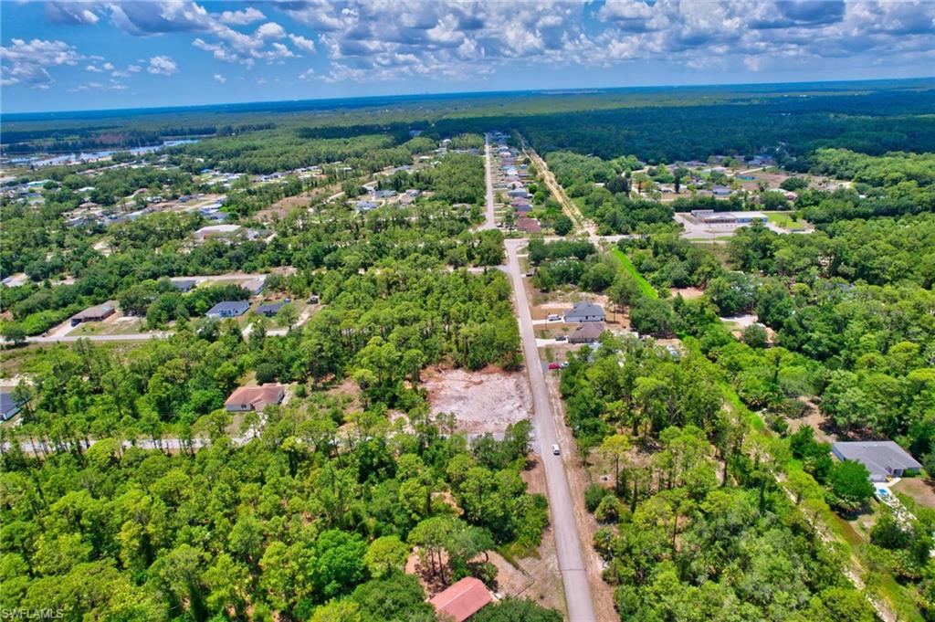 LEHIGH ACRES - Land