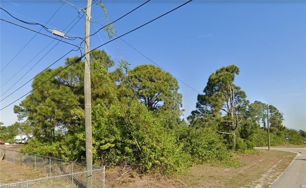 LEHIGH ACRES - Land