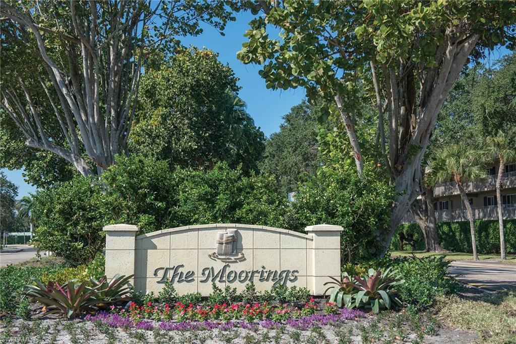 MOORINGS - Residential