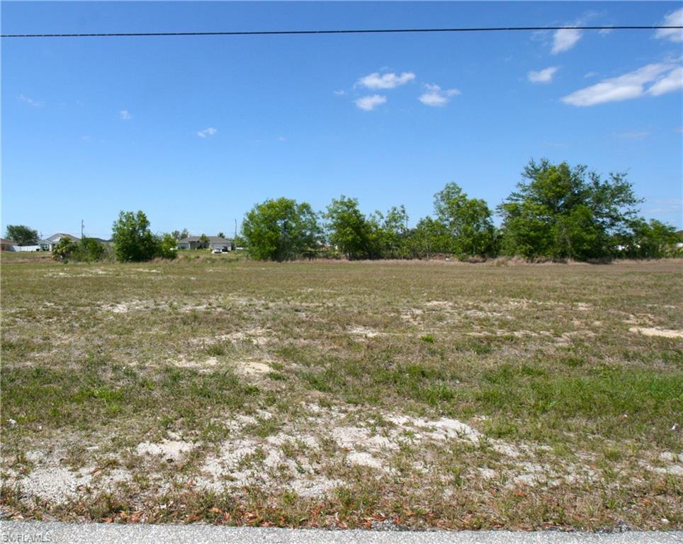 CAPE CORAL - Land