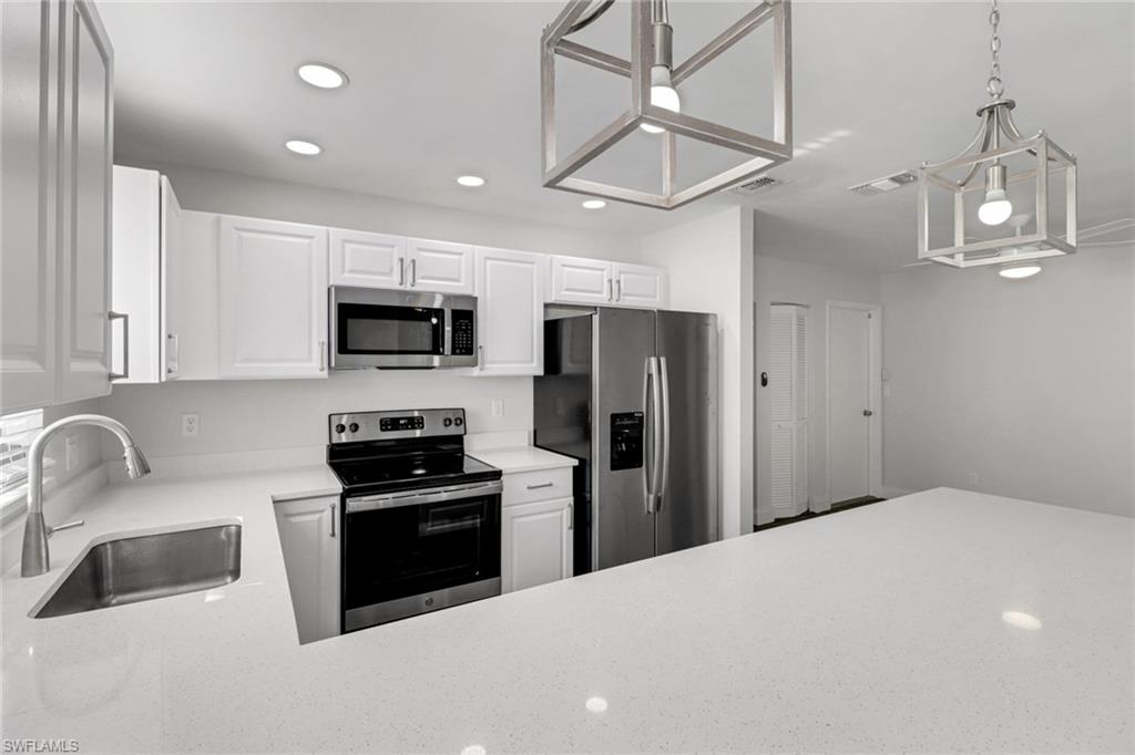 NAPLES PARK - Residential