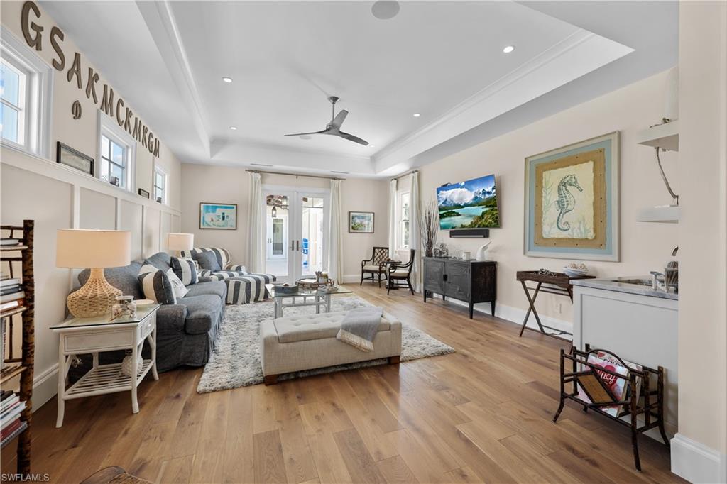 OLDE NAPLES - Residential