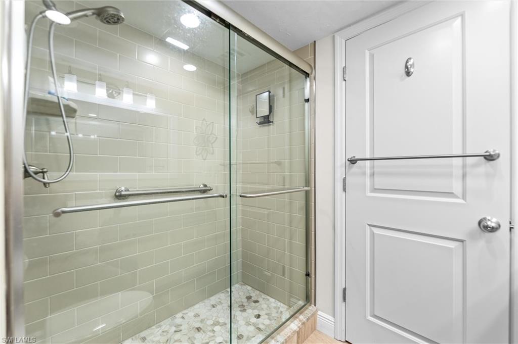 CRECIENTE CONDO SOUTH - Residential