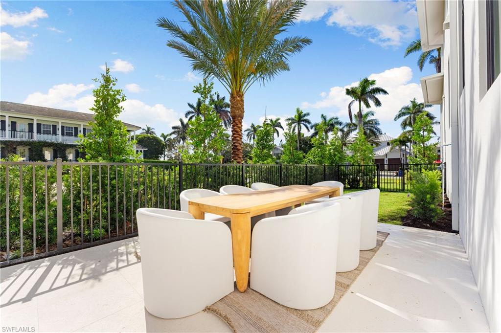OLDE NAPLES - Residential