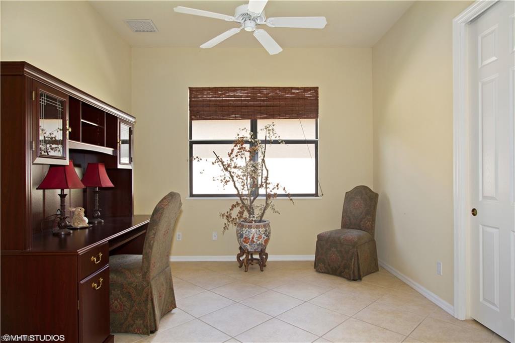 LONGSHORE LAKE - Residential