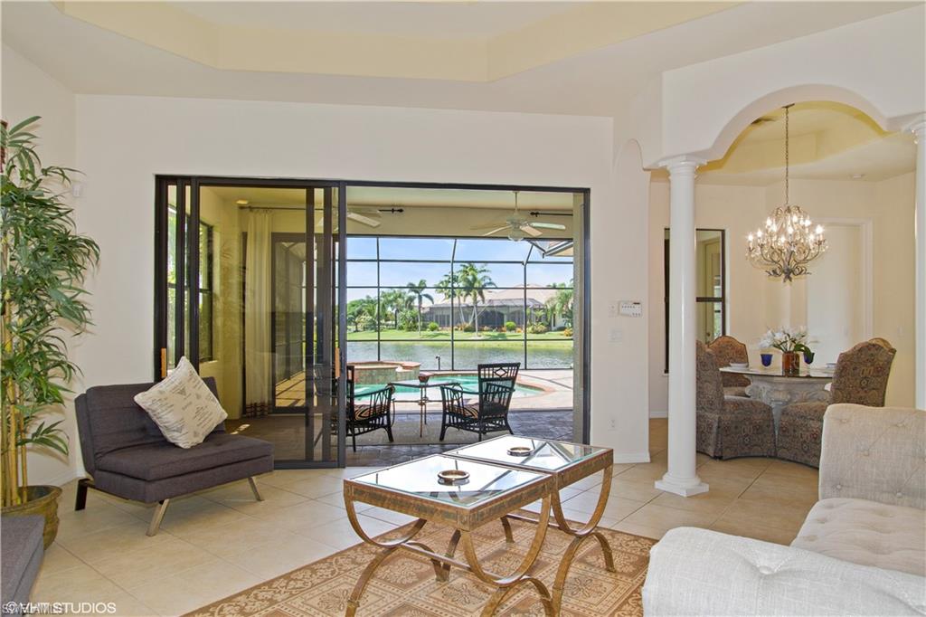 LONGSHORE LAKE - Residential