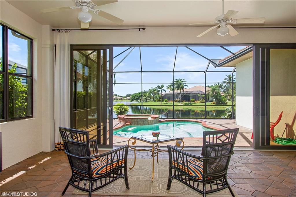 LONGSHORE LAKE - Residential