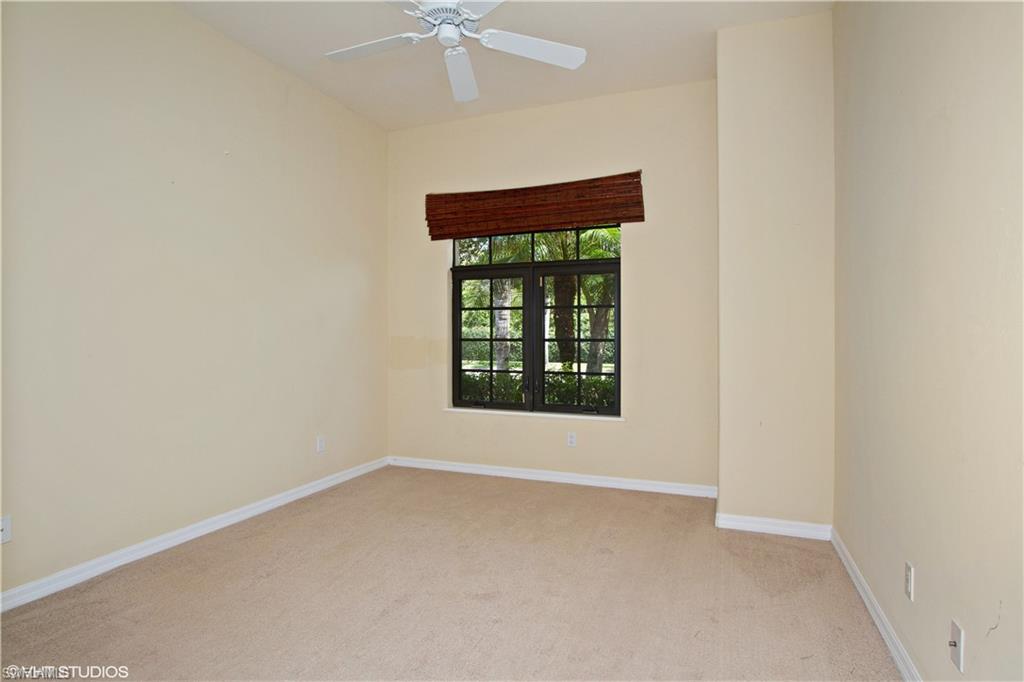 LONGSHORE LAKE - Residential
