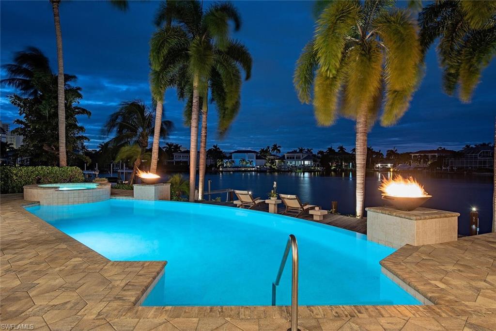 PARK SHORE - Residential