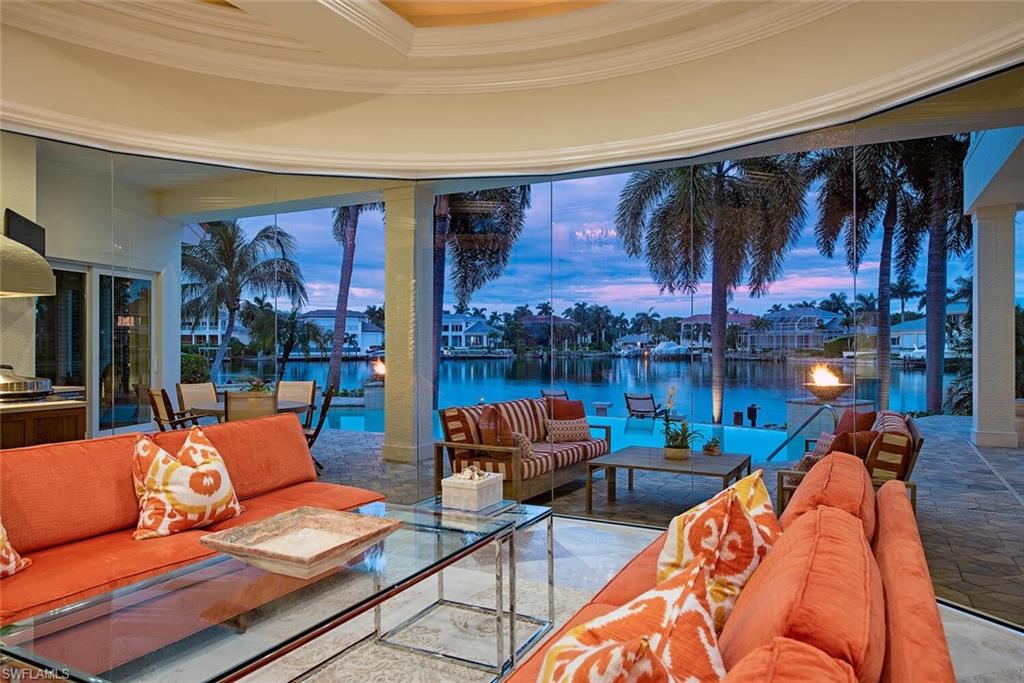 PARK SHORE - Residential