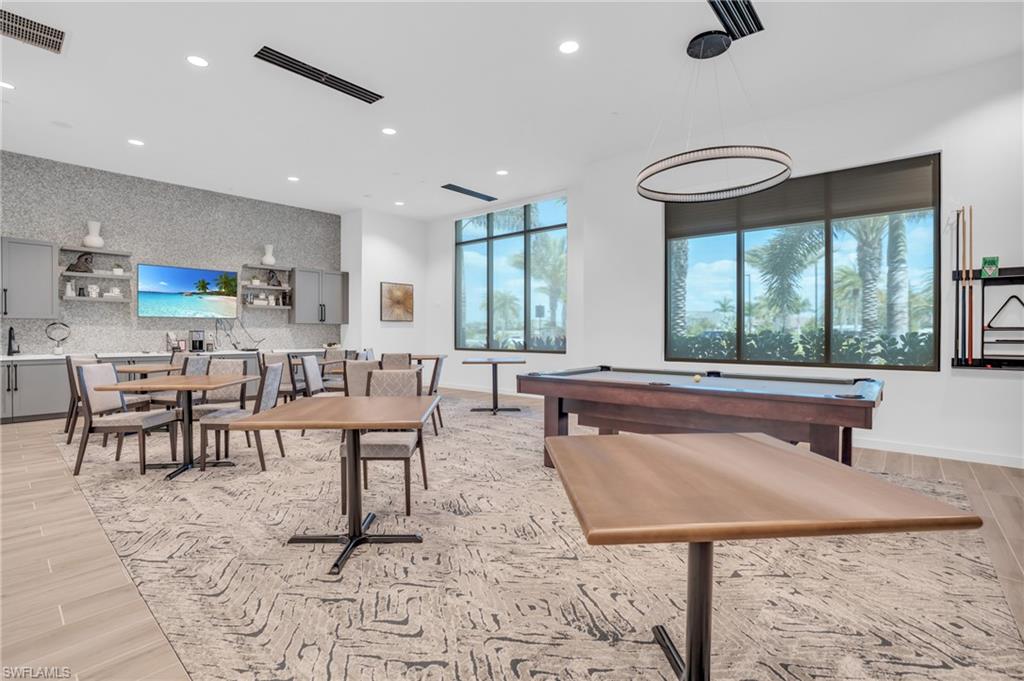 ESPLANADE LAKE CLUB - Residential Lease