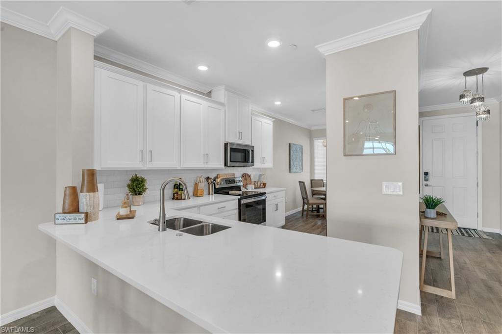 ESPLANADE LAKE CLUB - Residential Lease