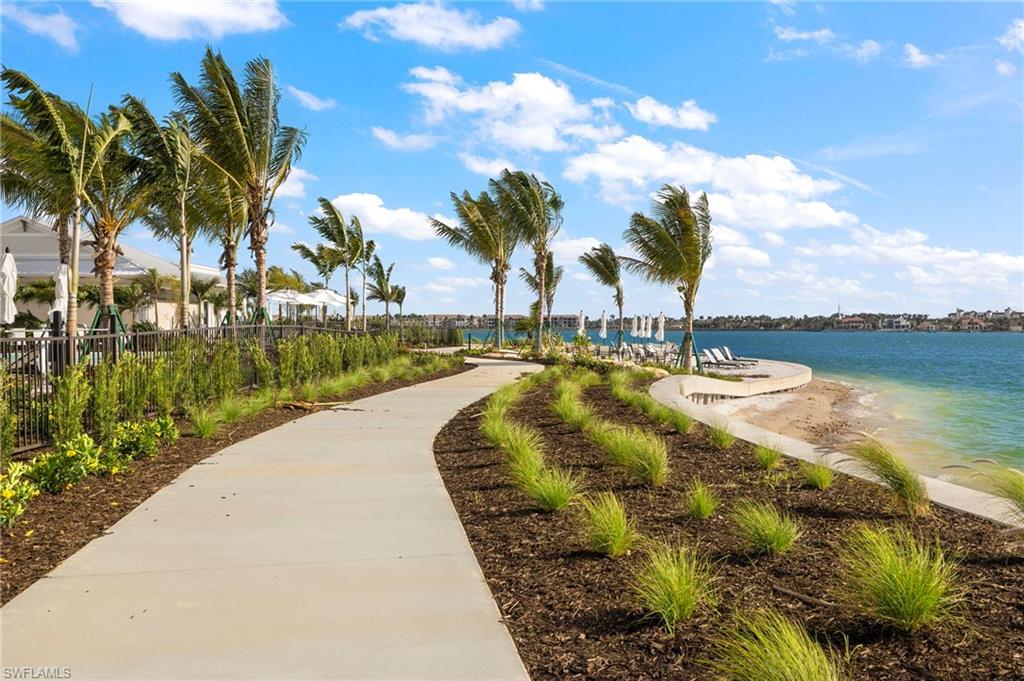 ESPLANADE LAKE CLUB - Residential Lease