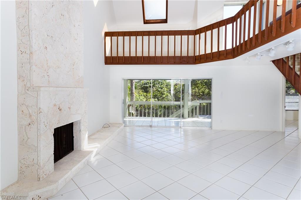 SANIBEL BAYOUS - Residential