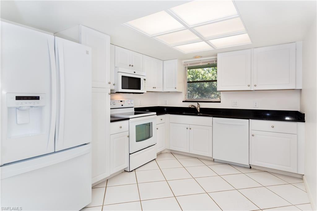 SANIBEL BAYOUS - Residential